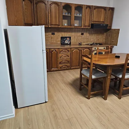 Geljus 2 아파트 *